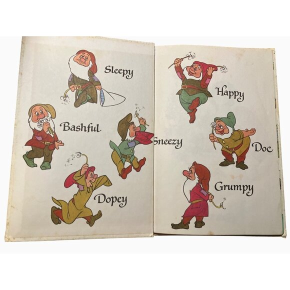 Walt Disneys Snow White And The Seven Dwarfs Hardcover Book - Picture 7 of 15
